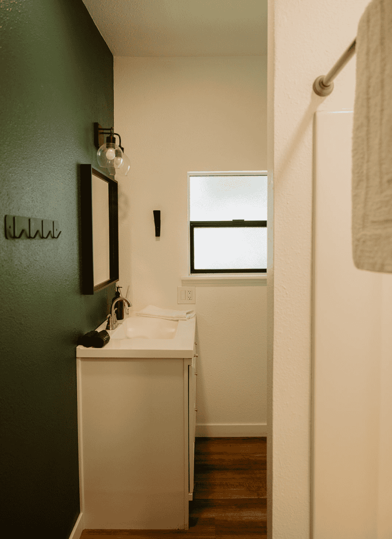 Don’t Forget These 17 Airbnb Bathroom Essentials